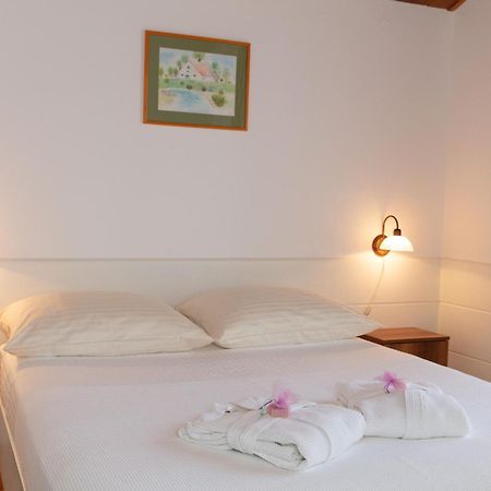 Apartmens Villa Antonio 88 Brela Zewnętrze zdjęcie